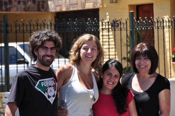Despedida de nosso amigo Jorge e sua família, em frente a sua casa em Córdoba, na Argentina
